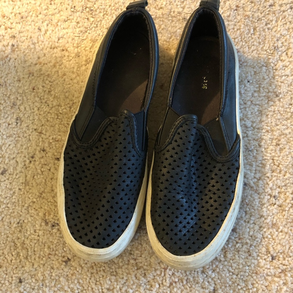 Sperry Crest Scallop Perf Leather Women Size 7 Black Boat Shoes casual